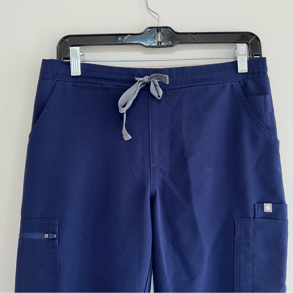 FIGS Yola Skinny Straight Leg Scrub Pants in Navy Blue (PO #1803), S/T - Picture 4 of 9